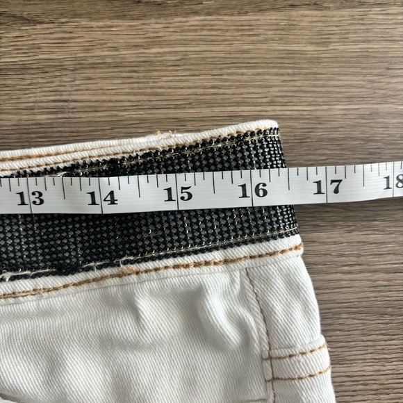 Womens Juniors Dollhouse Distressed Jean Shorts White Denim Size 11 - Picture 6 of 7